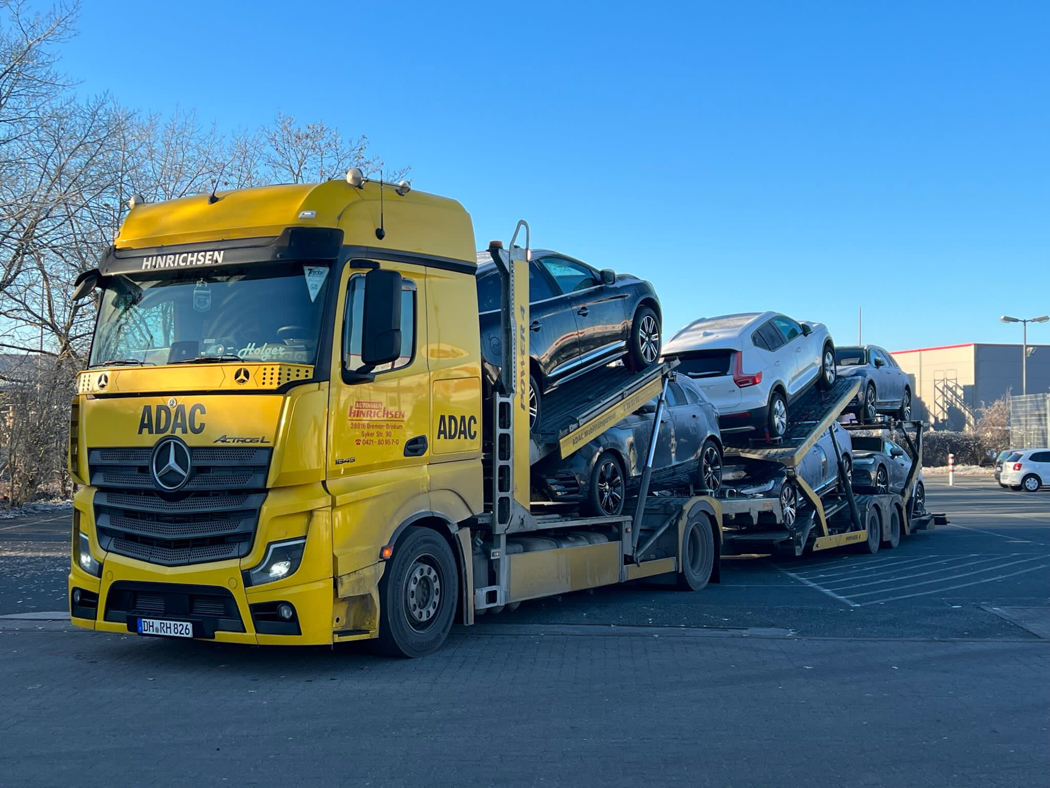 caa1e809-3570-4e63-9c31-a5564bb58f9b